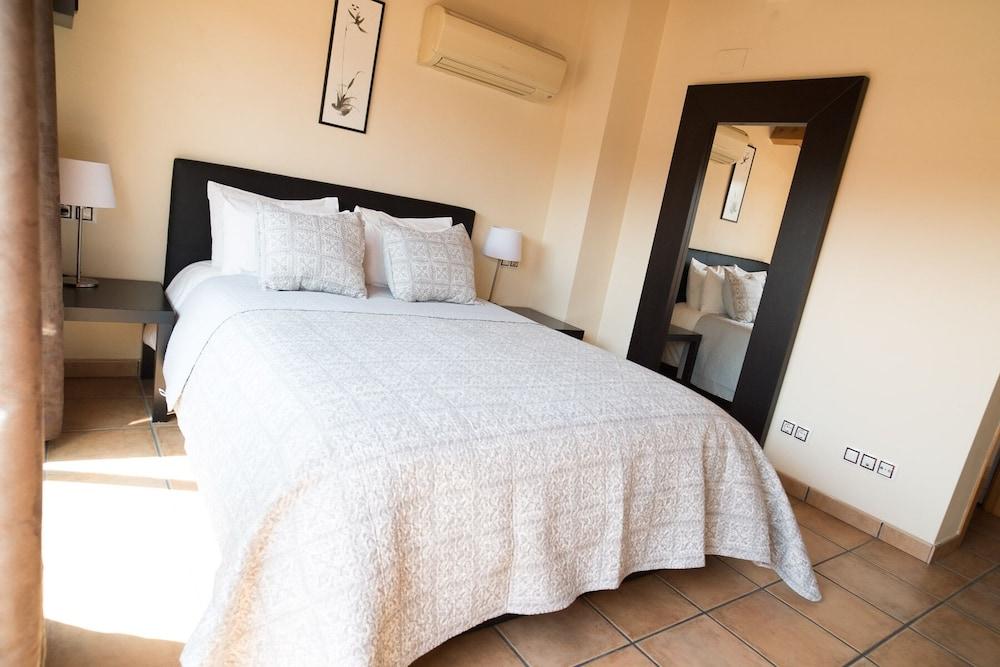 Urbi Apartments Manresa Kültér fotó